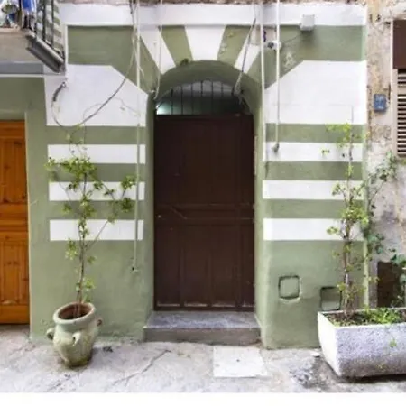 Junior Mamo Apartment